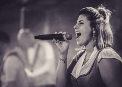 OrangeClub - Susanne - Live in action